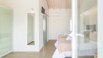 WiFi, bed sheets