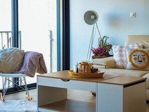 Living area - Family villa for 8 people with sea view (Vallauris)