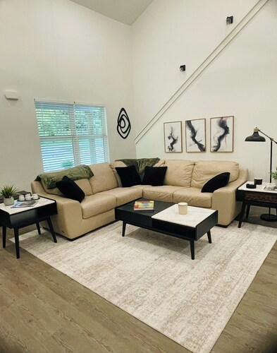 Home close to Bike Trails, Bike Lift, Lakes, Golf Courses 