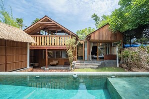 Vila Deluks, pemandangan kebun | Area keluarga | Stasiun docking MP3