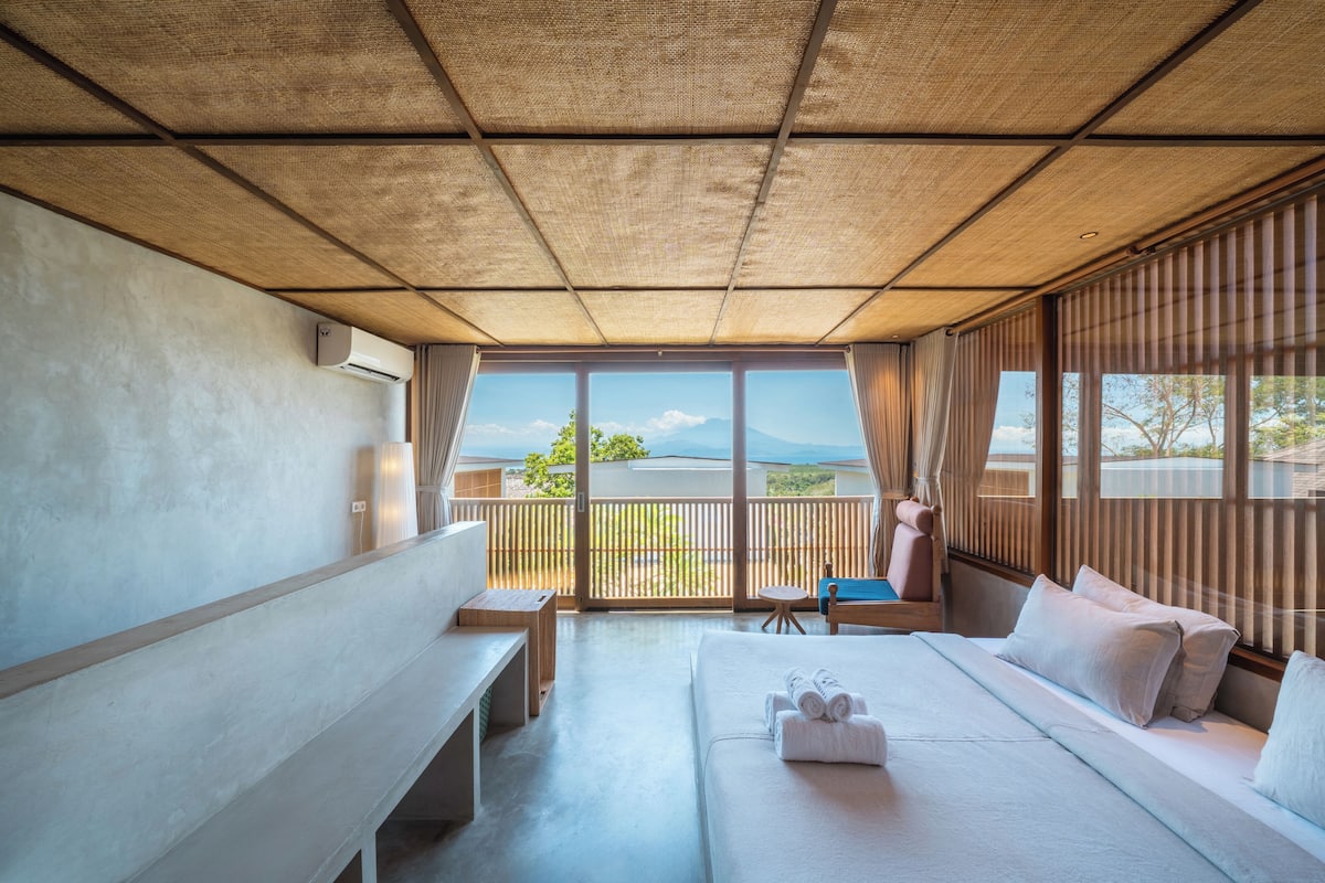 Standard Villa, Mountain View | Premium bedding, in-room safe, free WiFi, bed sheets