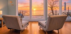 Interior - Panoramic Water Views (Lexington)
