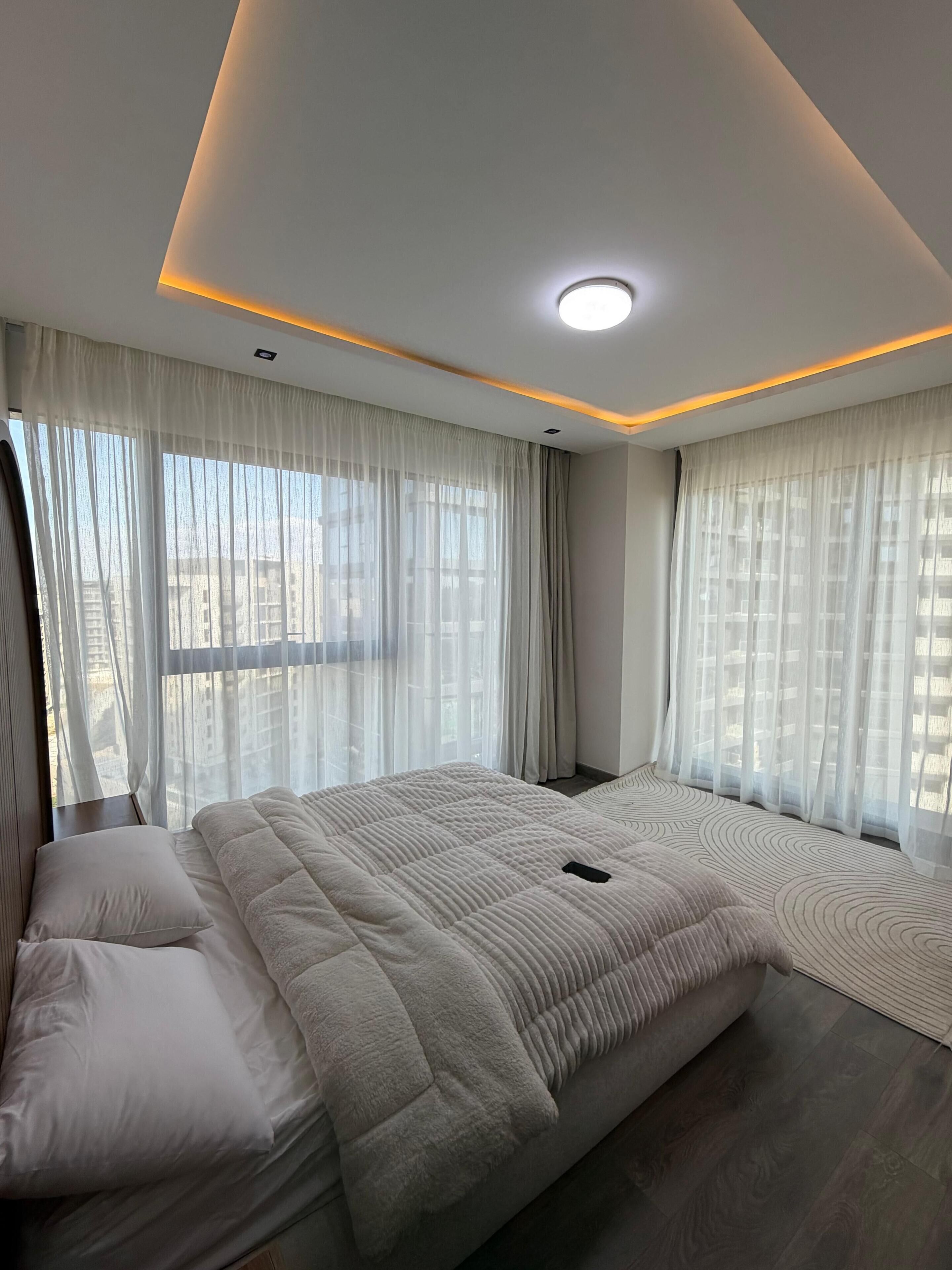 Luxury Apartment, Park View