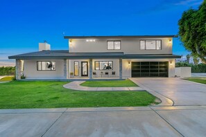 Exterior - True Country/1 Acre/65ft Pool (Bermuda Dunes)