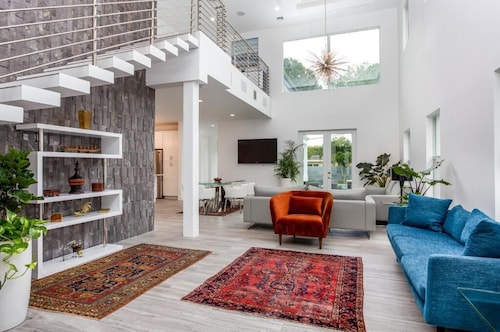 Casa Hermes Wilton Manors
