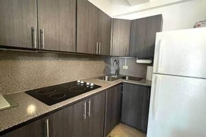 Private kitchen - Luquillo1- Have fun and Enjoy the beach (Mata de Plátano)
