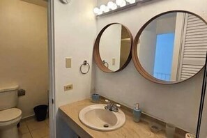 Bathroom - W4-Beach Villa in Dorado (Dorado)