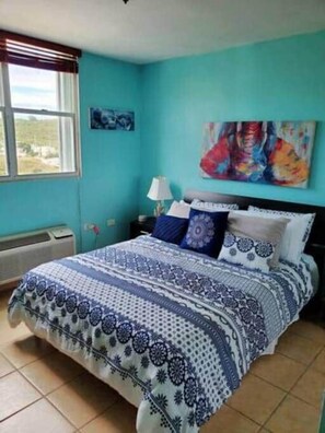 3 bedrooms, iron/ironing board, WiFi, bed sheets - P1207-Oceanview Apartment- Peñamar (Fajardo)