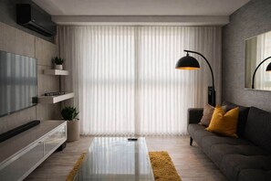 TV - Tropical apartment in Condado Puerto Rico (San Juan)
