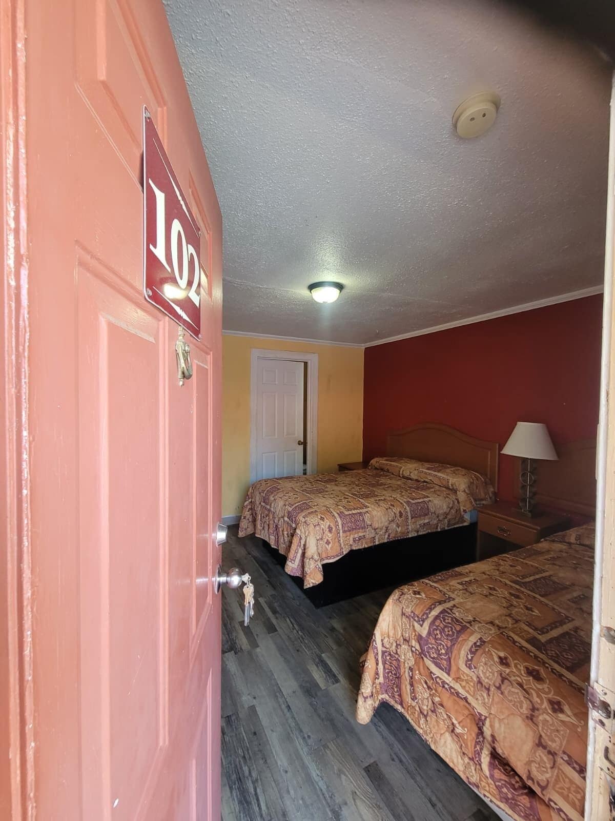 Chambre, 2 grands lits, non-fumeur