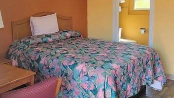 Room, 1 King Bed, Smoking