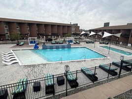 Piscina externa sazonal