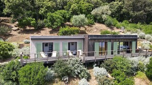 Exterior - Bed and Breakfast 'Chambre -Senetosa' with Sea View, Wi-Fi and Air Conditioning (Belvédère-Campomoro)