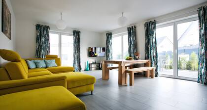 Apartment by Janzen -E-