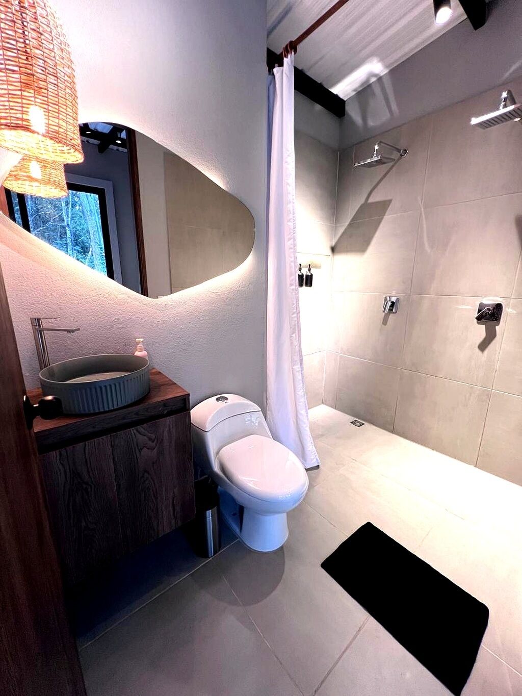 Deluxe Apartment, Balcony, Mountain View | Bathroom