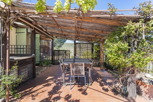 Maison de vacances « Alba » avec vue sur la montagne, piscine partagée et climatisation