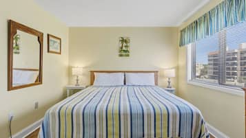 1 chambre, fer et planche Ă repasser, Wi-Fi gratuit, draps fournis
