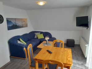 Living area - NEW! FeWo North Sea coast magic (Dornum)