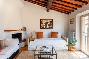 3 quartos, ferros/tábuas de passar roupa, Wi-Fi, roupa de cama