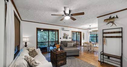 Creekside Cabin w/ Boat Ramp, Fire Pits & Outdoor Theater – Sleeps 6