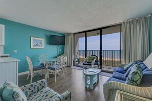 TV - Charming 1-bedroom oceanfront condo in Carolina Beach, sleeps 3. (Carolina Beach)
