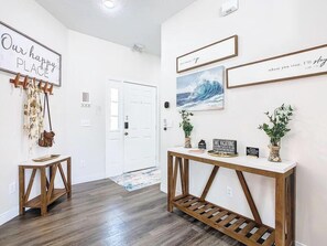 Interior - E511JA - Our Happy Place 3B/2bath - Pool & Arcade (Davenport)