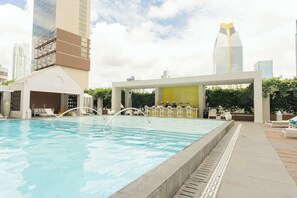 Pool - 61B Apto Moderno con Vistas al Océano de 1 hab (Panamá)