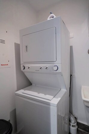 Interior - 25J Lujoso Apto, vista al Oceano Pacífico, 2 rec (Panamá)