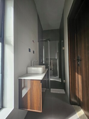 Superior Double Room | Free WiFi - Teestone Hotels and Apartment Ikeja (Lagos)