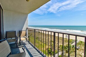 Property grounds - Oceanfront 2-Bedroom Condo in Carolina Beach – Perfect for a seaside getaway! (Carolina Beach)