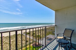 Property grounds - Oceanfront 2-Bedroom Condo in Carolina Beach – Perfect for a seaside getaway! (Carolina Beach)