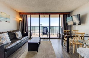 TV - Oceanfront condo in Carolina Beach, perfect for a relaxing getaway. (Carolina Beach)