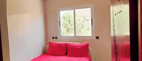 2 bedrooms, free WiFi, wheelchair access