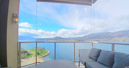 Sunset Waterfront Resort, Crown Jewel of Kelowna. Panoramic Lake Views, floor 18