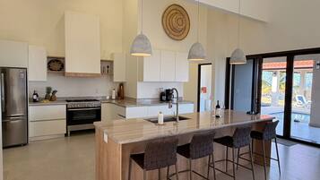 Microwave, oven, dishwasher