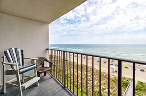 Property grounds - Oceanfront 1 Bedroom Condo at Carolina Beach, perfect for a relaxing getaway! (Carolina Beach)