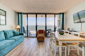 Living area - Oceanfront 1-Bedroom in Carolina Beach, Perfect for 5 Guests! (Carolina Beach)