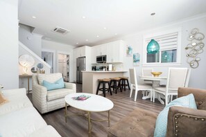 TV, fireplace - Tideland @ The Cove Riverwalk Villas (Wilmington)