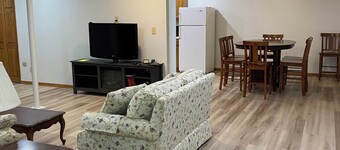 1500 sq feet, full kitchen dining and Living room with 2 Bedrooms Basement Apart