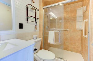 Shower - Oceanfront 2BR condo with stunning views at Carolina Beach. (Carolina Beach)