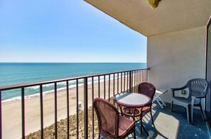 Property grounds - Experience oceanfront bliss at 1002 in Carolina Beach, perfect for 4 guests. (Carolina Beach)