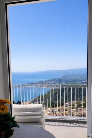 Interior - DAVINCI49 The Apartment (Taormina)