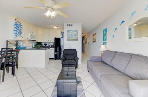 Living area - Oceanfront 1 Bedroom Retreat in Carolina Beach - Enjoy Stunning Views! (Carolina Beach)