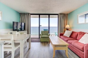 Living area - Stunning 1 Bedroom Oceanfront Condo in Carolina Beach, NC for up to 6 guests. (Carolina Beach)