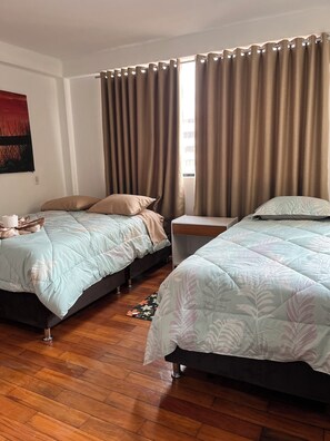 1 quarto, acesso à internet