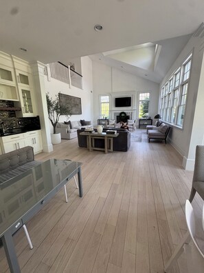 Smart TV, fireplace, video games