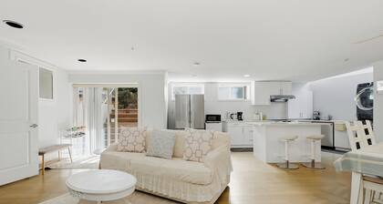 Bright 3BR Home Near UBC & Vancouver Hotspots