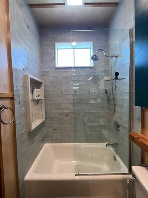 Hair dryer - Beautifully Chic, Spacious, WiFi, Near Pullman Yds (Atlanta)