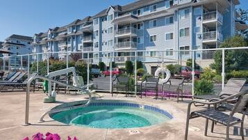 Indoor pool, outdoor pool