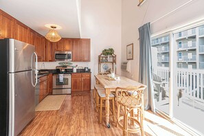 Fridge, microwave, oven, stovetop - Oceanside Condo by the Beach (Ocean City)